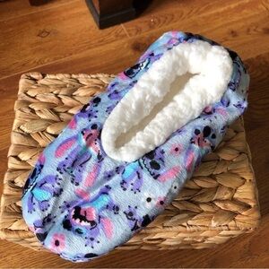Disney Stitch: Fuzzy Babba Slipper Socks in size M/L (8-10)